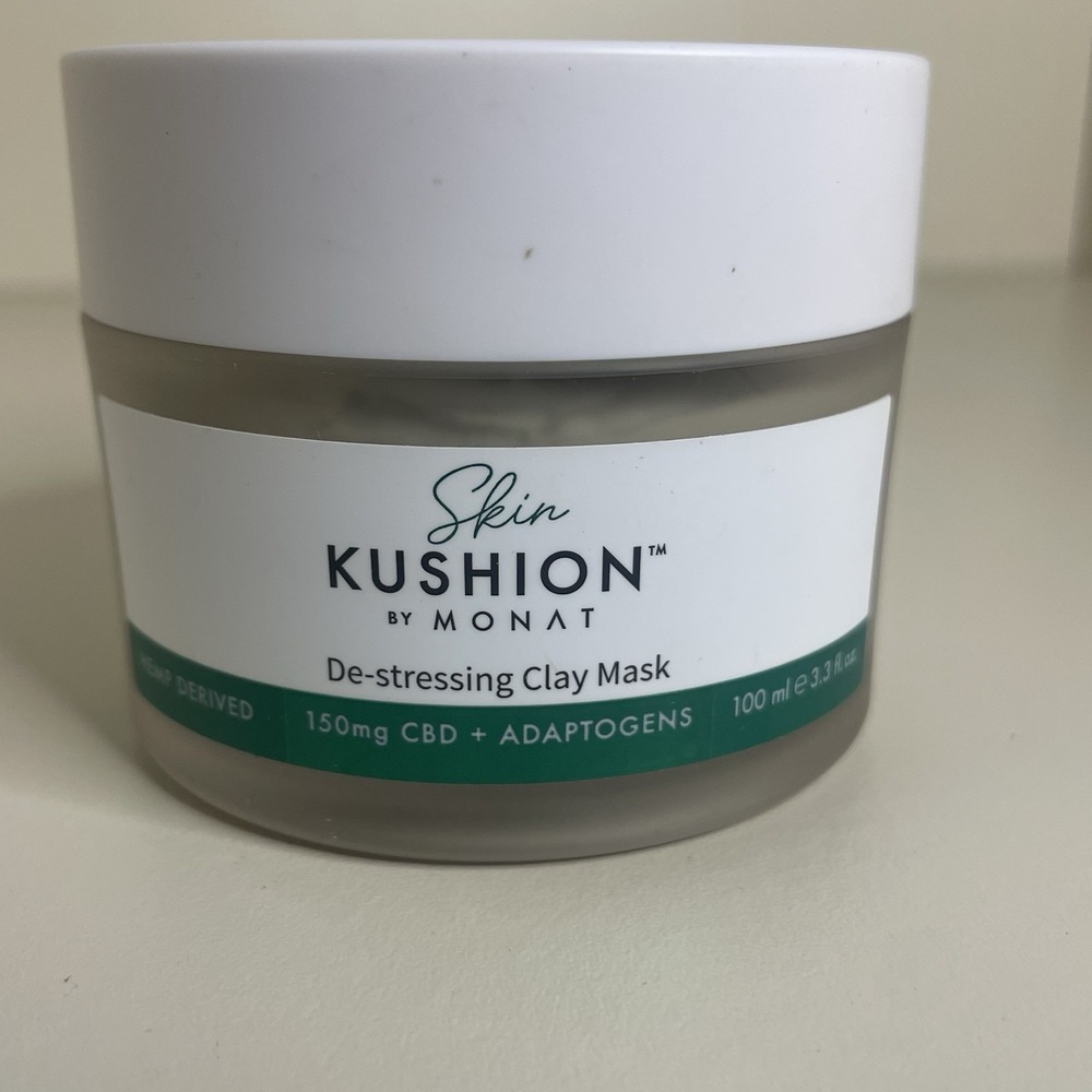 Monat Limited Edition De-stressing Clay Mask NEW